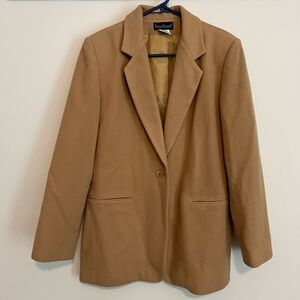 Harve Bernard size 10 wool blend blazer